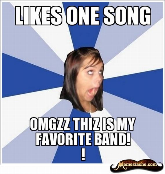 The Best of Annoying Facebook Girl (70 pics)
