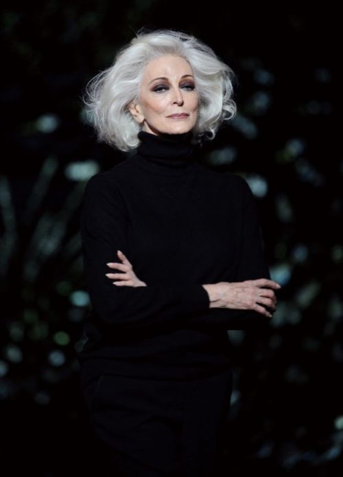 Carmen Dell'Orefays (16 pics)
