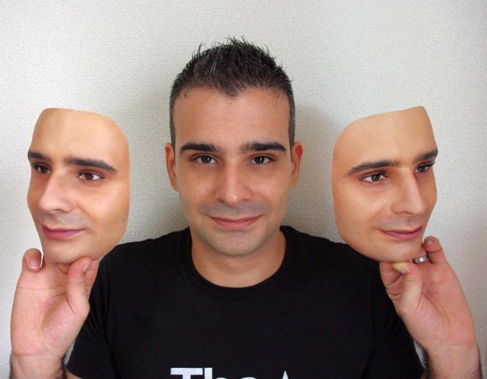 Super-Realistic 3D Face Replicas (13 pics)