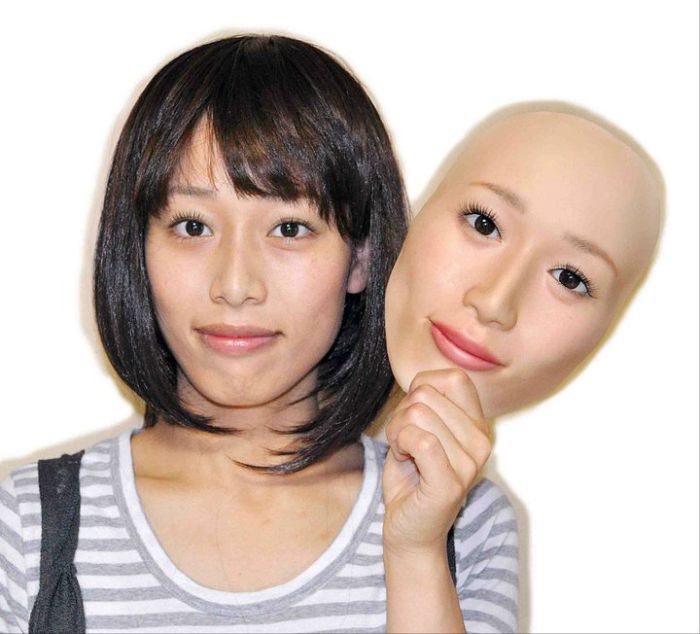 Super-Realistic 3D Face Replicas (13 pics)