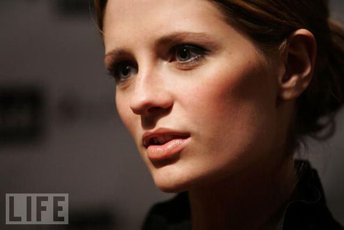 Mischa Barton's Timeline (42 pics)