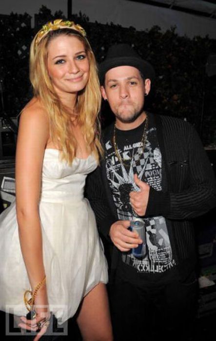 Mischa Barton's Timeline (42 pics)
