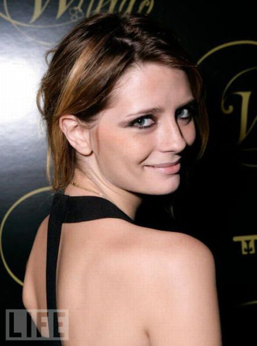Mischa Barton's Timeline (42 pics)