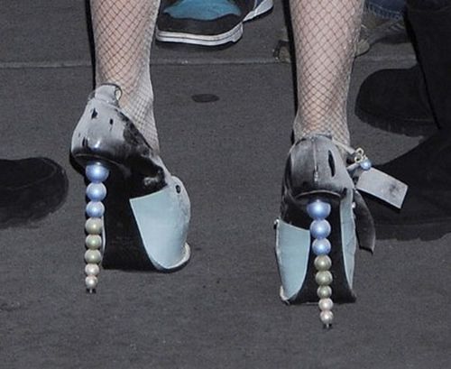 Weird Shoes of Celebrities (30 pics)