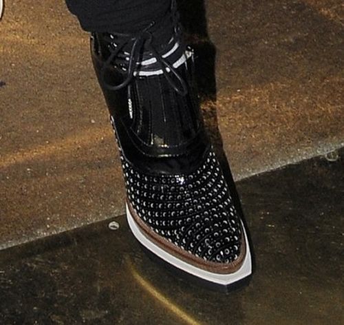 Weird Shoes of Celebrities (30 pics)