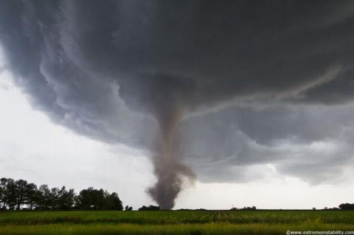 Eye of a Tornado (22 pics)