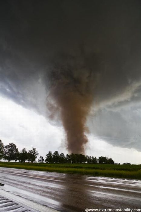 Eye of a Tornado (22 pics)