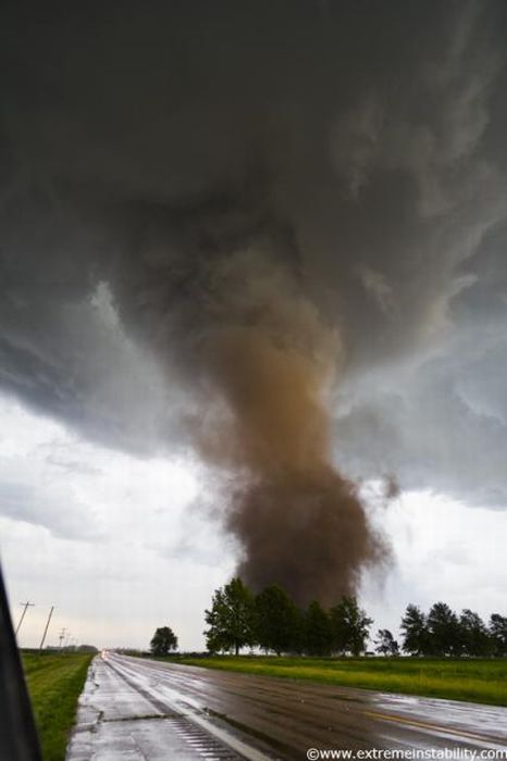 Eye of a Tornado (22 pics)