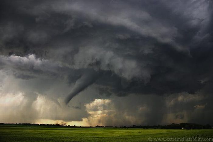 Eye of a Tornado (22 pics)