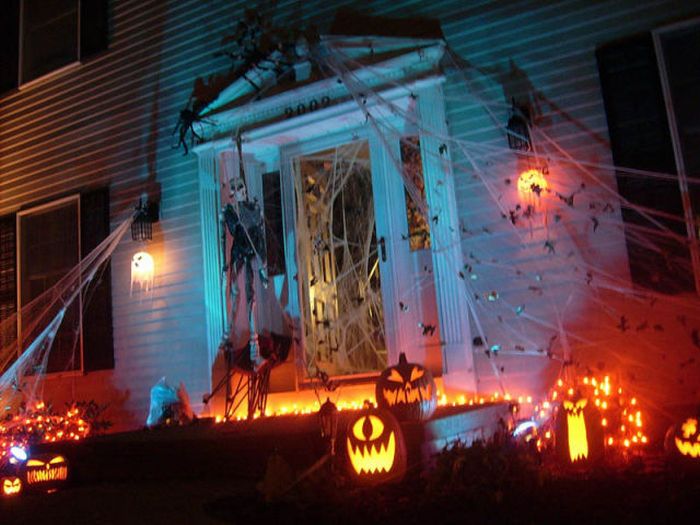 Great Halloween Front Yard Decorations (30 pics)
