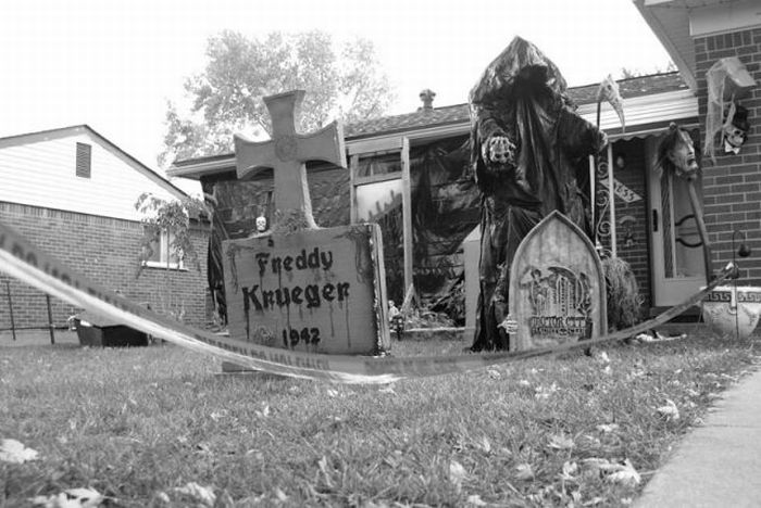 Great Halloween Front Yard Decorations (30 pics)