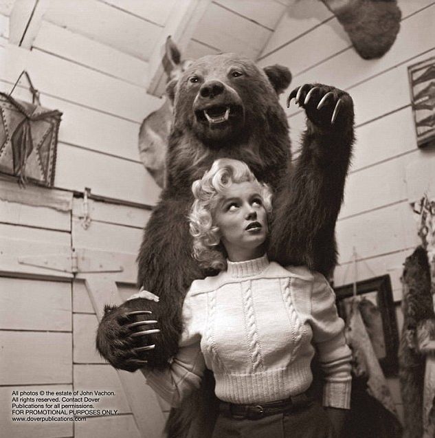 Images of Injured Marilyn Monroe (10 pics)