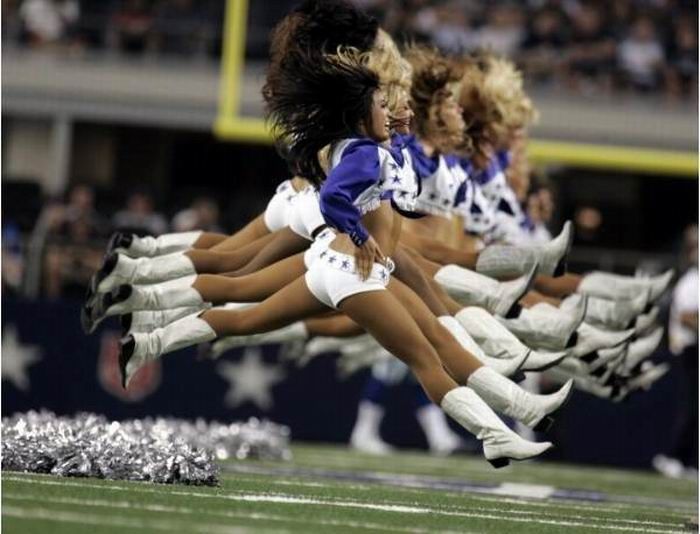 Cheerleaders Then and Now (29 pics)