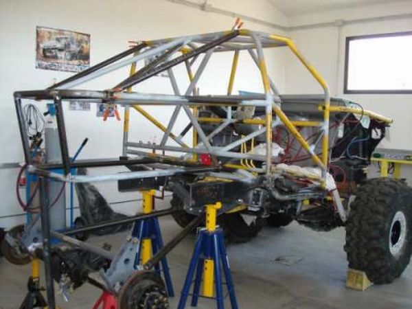 Roll Cage (33 pics)