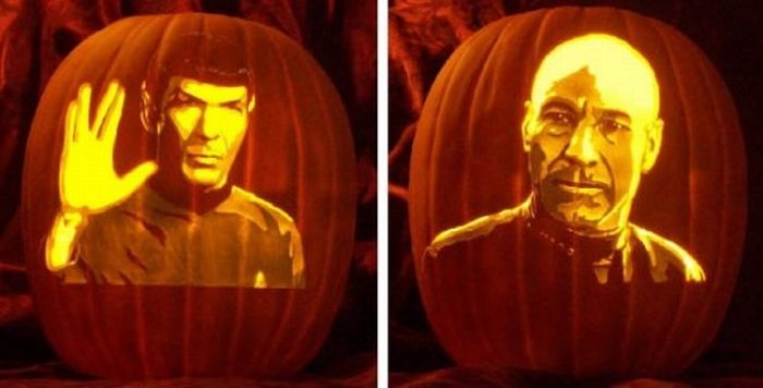 Realistic Pumpkin-Carved Portraits (8 pics)