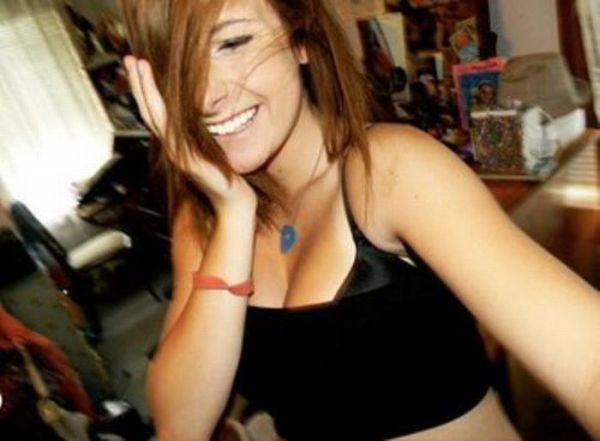 Smiling Girls (33 pics)