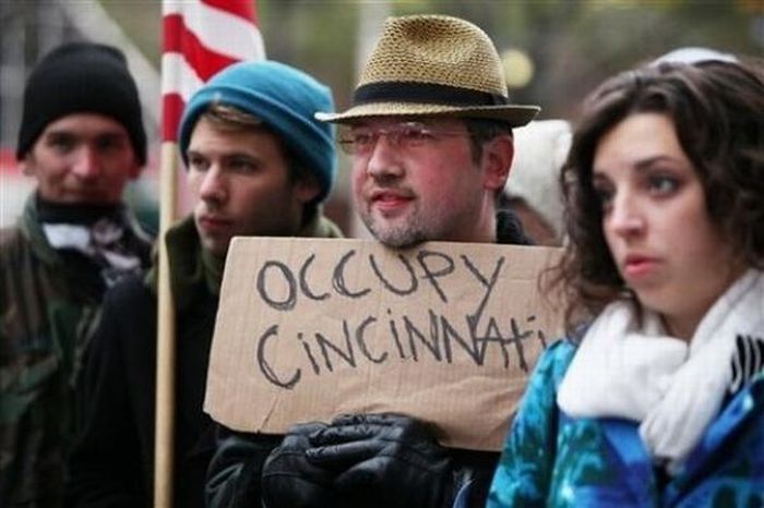 Celebrity Sightings At Occupy Protests (31 pics)