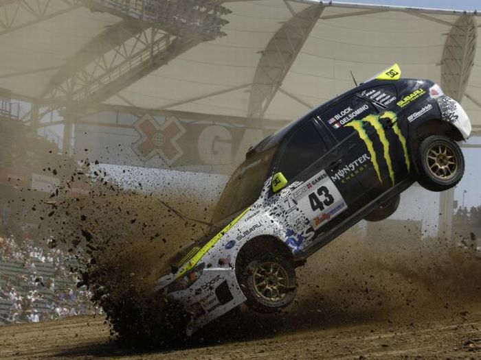 Awesome Racing Photos (122 pics)