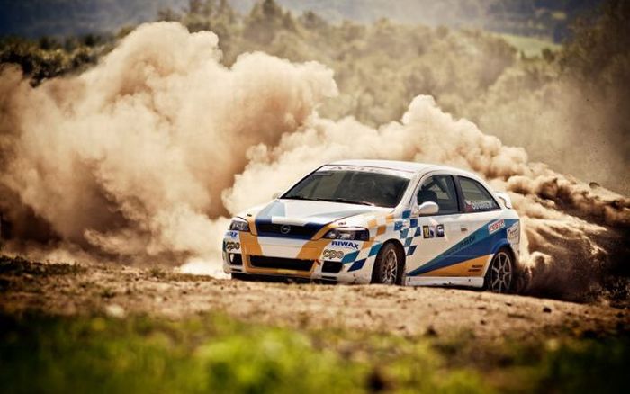 Awesome Racing Photos (122 pics)