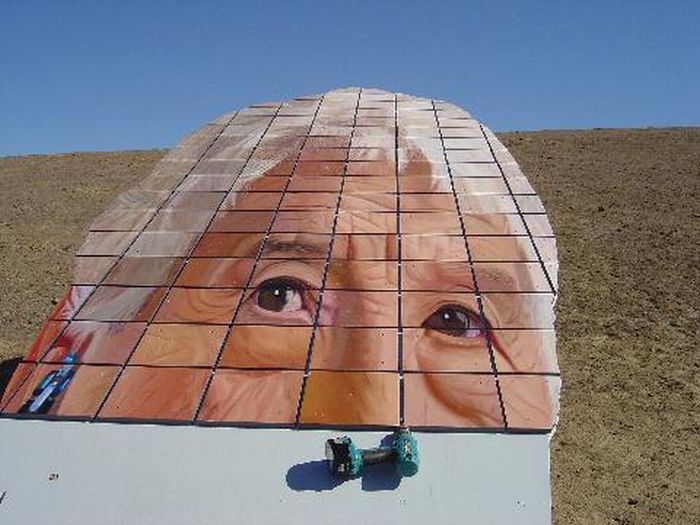 Giant Cut-Out People (50 pics)
