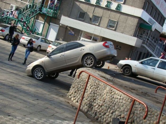 Parking Fail (6 pics)