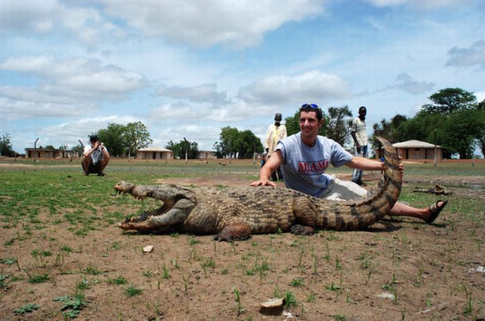 Paga Crocodile Pond in Ghana. For Brave Tourists Only (19 pics)