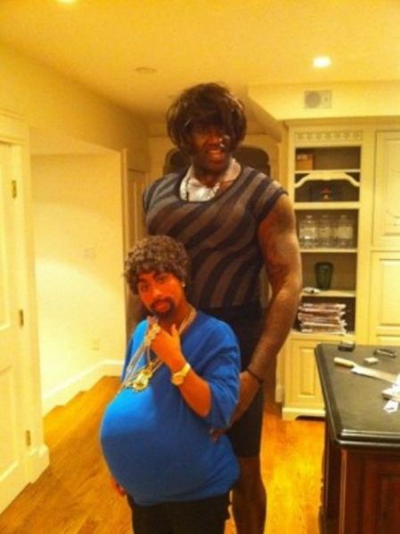 Famous Athletes in Costumes (29 pics)
