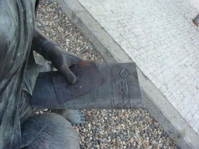 Crazy Sculpture (4 pics)