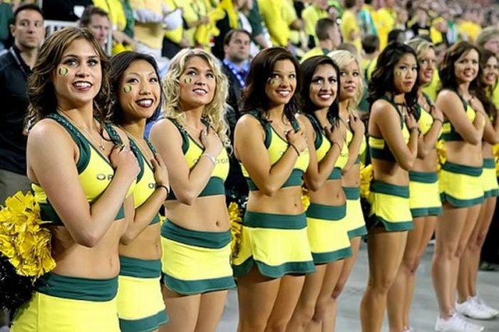Oregon Cheerleaders (62 pics) .