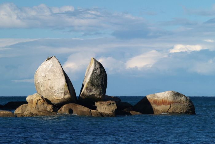 Surprising Rock Formations (25 pics)