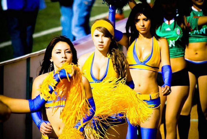 Mexico Cheerleaders (78 pics)