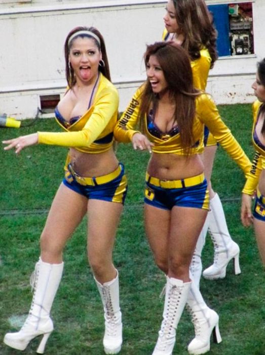 Mexico Cheerleaders (78 pics)