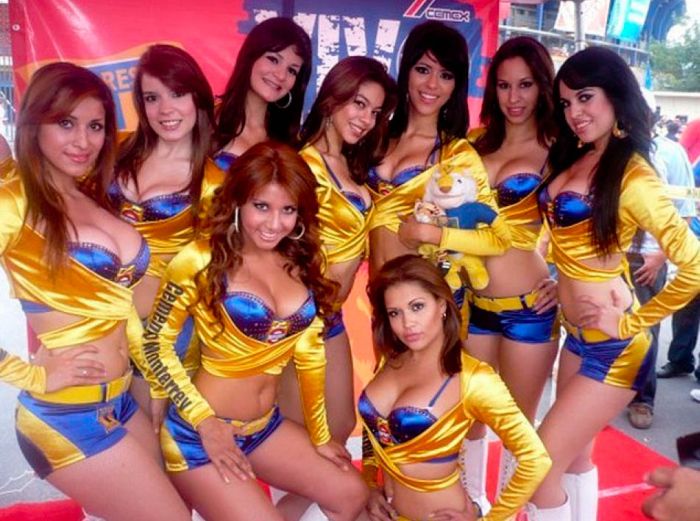 Mexico Cheerleaders (78 pics)