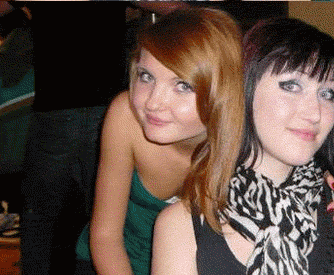 Girl with Consistent Smile (13 pics + 1 gif)