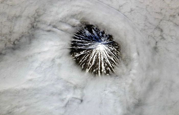 Beautiful Space Photographs (48 pics)