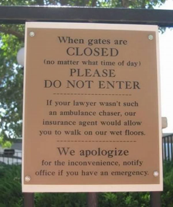 Hilarious Closed Signs (12 pics)