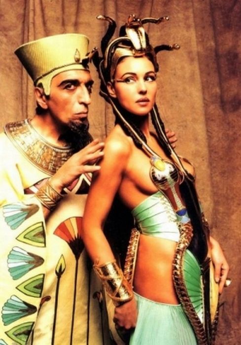 Women Who Played Cleopatra (14 pics)