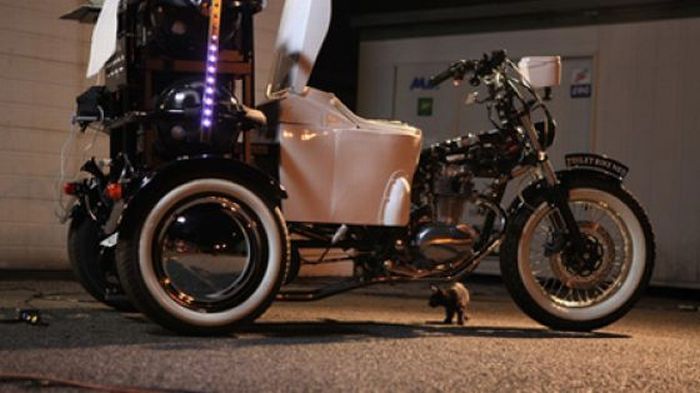 Bike That Runs on Feces (26 pics + video)