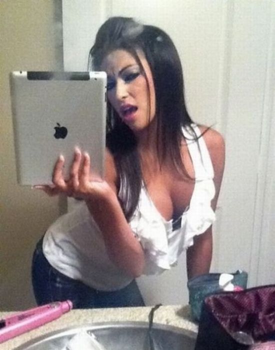 Never Take Pictures With An iPad (21 pics) Never Take Pictures With An iPad (21 pics)