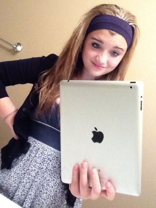Never Take Pictures With An iPad (21 pics) Never Take Pictures With An iPad (21 pics)
