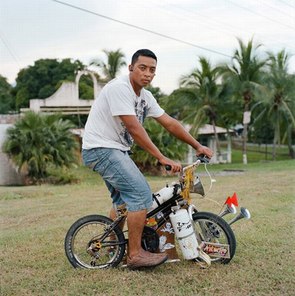 Pimped out Bikes in Panama (11 pics)