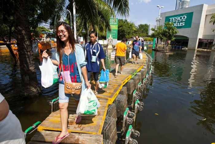 Thai Flood Hacks (29 pics)