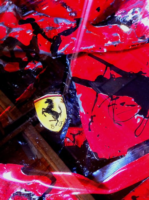 Crashed Ferrari Table (12 pics)