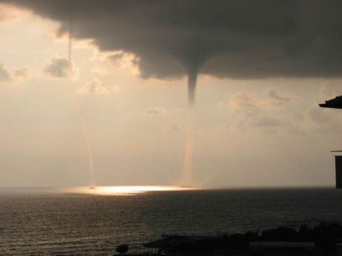 Bad Weather Photos (37 pics)
