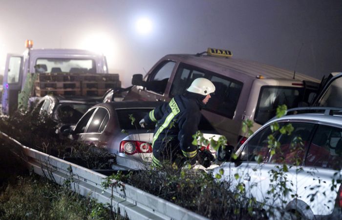 52-Vehicle Pile-up on a German Highway A31 (15 pics)