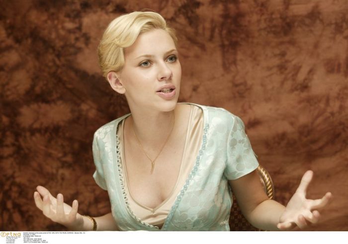The Sexiest Pictures of Scarlett Johansson (45 pics)