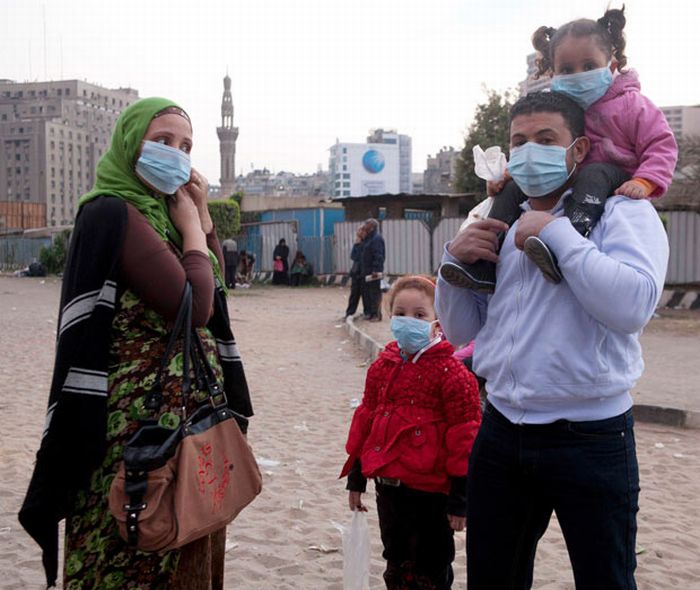 How Protesters In Egypt Protect Themselves (26 pics)