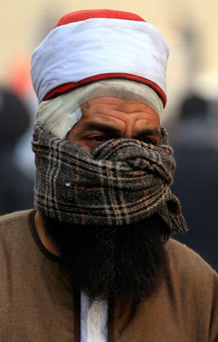 How Protesters In Egypt Protect Themselves (26 pics)