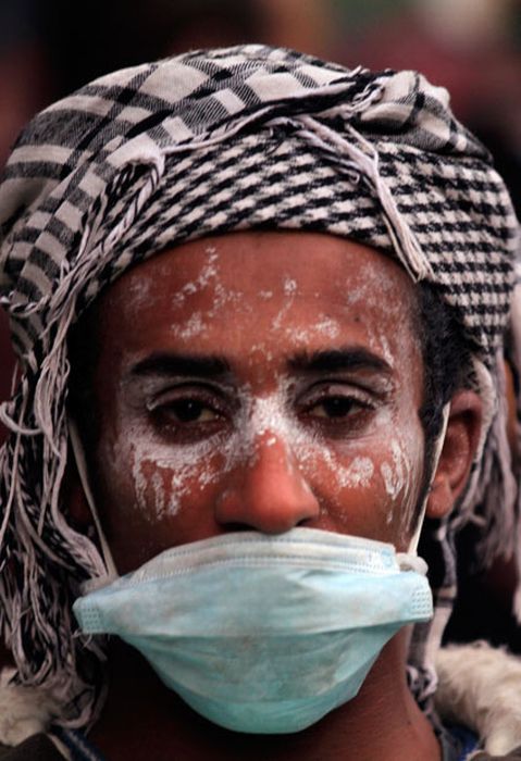 How Protesters In Egypt Protect Themselves (26 pics)