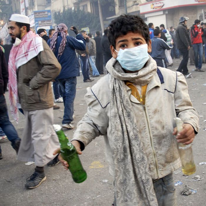 How Protesters In Egypt Protect Themselves (26 pics)
